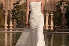 Betta wedding dress by Pronovias