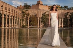 Betta wedding dress by Pronovias