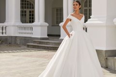 Farrah-Wedding-Dress-Pronovias-Willow-Grace-Bridal-Peterborough-Stamford-Lincolnshire-1